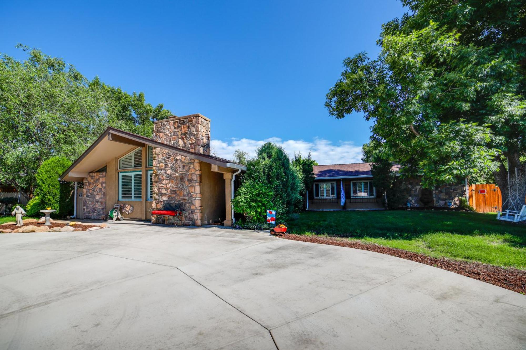 Broadmoor Getaway With Pickleball Court! Villa Colorado Springs Exterior photo